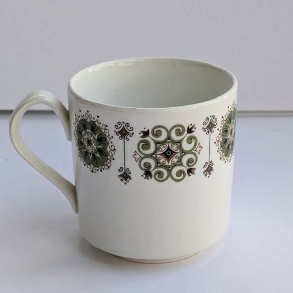 Vintage Johnson BrOne Size. Malaga Coffee Cup White Green Rust Paisley Mug - Picture 4 of 7